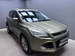 Grön Begagnad 2013 Ford Kuga Titanium SUV | 84 900 kr (Marknadspris)