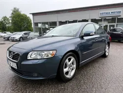 Blå Begagnad 2011 Volvo S40 Momentum Sedan | 74 900 kr (Marknadspris)