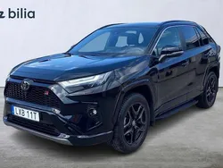 Svart Begagnad 2024 Toyota RAV4 Hybrid Sport SUV | 509 900 kr (Bra pris)