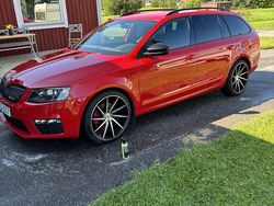Begagnad 2017 Skoda Octavia RS Kombi | 179 000 kr (Dyr)