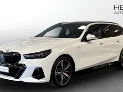 Vit (white) Begagnad 2024 BMW 530e M Sport Kombi | 738 700 kr (Lite dyr)