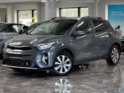 Grå Begagnad 2023 Kia Stonic Advance SUV | 189 900 kr (Bra pris)