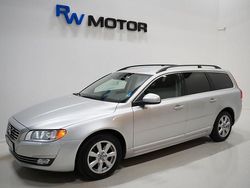 Silver Begagnad 2013 Volvo V70 Momentum Kombi | 154 800 kr (Dyr)