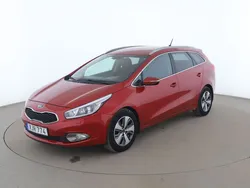 Röd Begagnad 2015 Kia Ceed Kombi | 100 000 kr (Marknadspris)