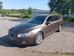 Brun Begagnad 2015 Volvo V70 Momentum Kombi | 140 000 kr (Marknadspris)