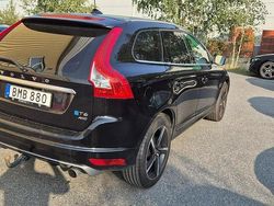 Svart Begagnad 2014 Volvo XC60 R-Design SUV | 214 900 kr
