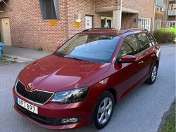 Röd Begagnad 2017 Skoda Fabia Style Kombi | 135 000 kr (Marknadspris)