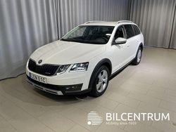 Vit Begagnad 2019 Skoda Octavia Scout Kombi | 199 800 kr