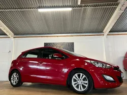 Röd Begagnad 2012 Hyundai i30 Sport Halvkombi | 69 900 kr (Marknadspris)