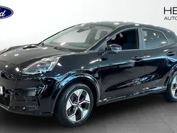 Svart (black) Ny 2025 Ford Puma Gen-E SUV | 397 375 kr