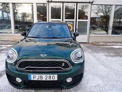Grön Begagnad 2018 Mini Cooper Countryman Salt SUV | 148 000 kr