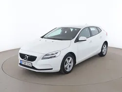 Vit Begagnad 2018 Volvo V40 Kinetic Kombi | 176 000 kr (Marknadspris)