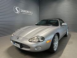 Silver Begagnad 2001 Jaguar XK Cab | 159 500 kr