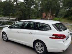 Vit Begagnad 2015 Peugeot 308 Active Kombi | 72 500 kr (Marknadspris)