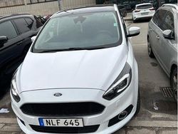 Vit Begagnad 2016 Ford S-MAX Titanium Minibuss | 159 900 kr (Bra pris)