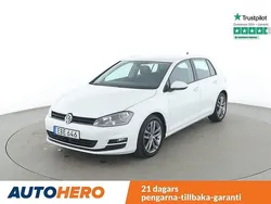 Vit Begagnad 2016 VW Golf VII Halvkombi | 141 000 kr (Marknadspris)