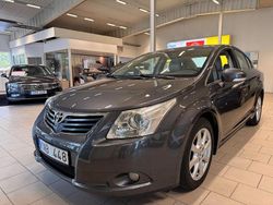 Mörkgrå Begagnad 2009 Toyota Avensis Premium Sedan | 79 900 kr (Marknadspris)