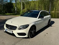 Vit Begagnad 2016 Mercedes C450 AMG AMG line Kombi | 304 900 kr