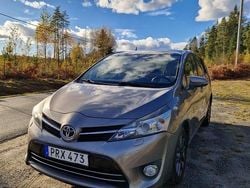 Brun Begagnad 2014 Toyota Verso Edition Minibuss | 120 000 kr (Marknadspris)