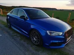 Blå Begagnad 2015 Audi S3 Sedan | 235 900 kr (Marknadspris)
