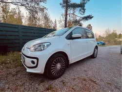 Vit Begagnad 2014 VW up! high up! Halvkombi | 35 000 kr (Bra pris)