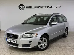 Ljusgrå Begagnad 2008 Volvo V50 Kombi | 39 900 kr (Marknadspris)