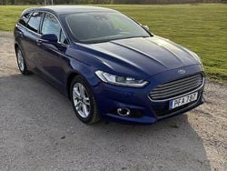 Blå Begagnad 2017 Ford Mondeo Titanium Kombi | 120 000 kr (Marknadspris)