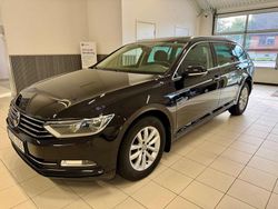 Svart Begagnad 2016 VW Passat Kombi | 159 900 kr (Dyr)