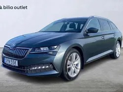 Grå Begagnad 2021 Skoda Superb Kombi | 229 900 kr (Bra pris)