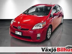 Mörkröd Begagnad 2010 Toyota Prius Halvkombi | 119 900 kr (Marknadspris)