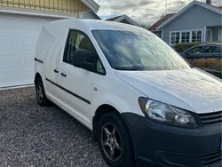 Vit Begagnad 2011 VW Caddy Minibuss | 39 500 kr (Superpris)