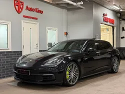 Svart Begagnad 2019 Porsche Panamera 4 Sport Turismo Sedan | 649 000 kr (Lite dyr)