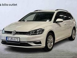 Vit Begagnad 2019 VW Golf VII Kombi | 174 900 kr (Marknadspris)