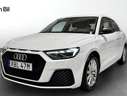 Vit Begagnad 2022 Audi A1 Sportback Proline Halvkombi | 224 000 kr (Marknadspris)