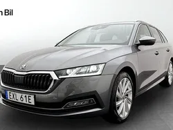 Grå Begagnad 2023 Skoda Octavia Style Kombi | 302 900 kr (Marknadspris)
