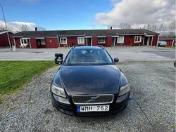 Svart Begagnad 2005 Volvo V50 Kinetic Kombi | 35 000 kr (Bra pris)