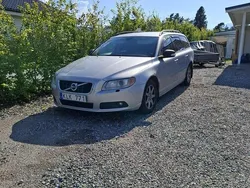 Grå Begagnad 2008 Volvo V70 Momentum Kombi | 28 000 kr