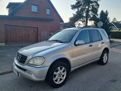 Silver Begagnad 2002 Mercedes ML320 SUV | 39 000 kr