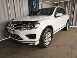 Vit Begagnad 2016 VW Touareg SUV | 169 900 kr (Bra pris)