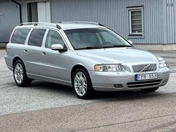 Silver Begagnad 2007 Volvo V70 Momentum Kombi | 49 900 kr (Lite dyr)