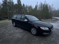 Metallic Begagnad 2013 Volvo V70 Kombi | 98 000 kr (Marknadspris)