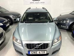 Blå Begagnad 2007 Volvo V70 Momentum Kombi | 29 899 kr (Dyr)