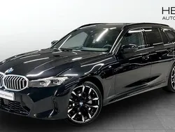 Svart (black) Begagnad 2025 BMW 330e Comfort Edition Kombi | 568 700 kr (Bra pris)