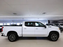 Vit Begagnad 2023 Chevrolet Silverado Sedan | 979 900 kr