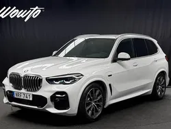 Vit (alpinvit) Begagnad 2022 BMW X5 iPerformance SUV | 649 800 kr (Superpris)