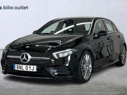 Svart Begagnad 2022 Mercedes A200 AMG Halvkombi | 309 900 kr (Lite dyr)