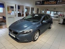 Blå Begagnad 2012 Volvo V40 Momentum Halvkombi | 109 900 kr (Dyr)