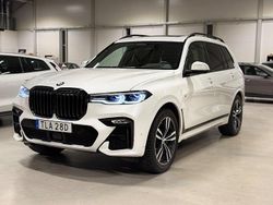 Vit Begagnad 2021 BMW X7 M Sport SUV | 839 900 kr (Dyr)