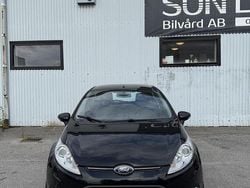 Svart Begagnad 2012 Ford Fiesta Titanium Halvkombi | 27 000 kr (Superpris)