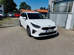 Vit Begagnad 2018 Kia Ceed Sportswagon Kombi | 159 900 kr (Marknadspris)